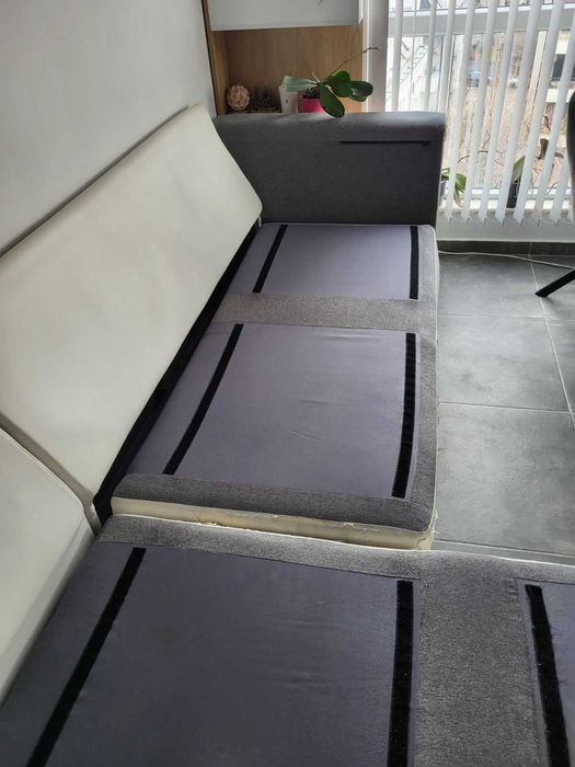 Ъглов диван с лежанка