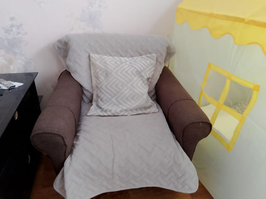 Продам диван и 2 кресла