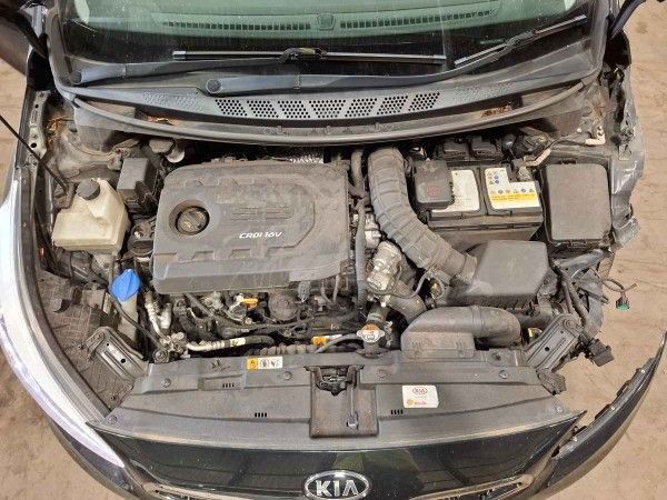 Aripa Fata Dreapta Kia Ceed 2016 Hatchback Negru