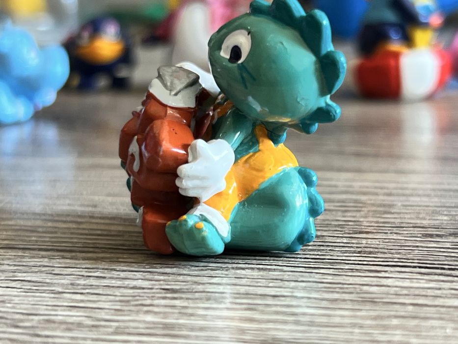 Dapsy Dinos Builders фигура на Ferrero от 1995г.