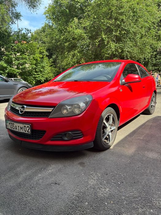 Opel Astra 2011г.