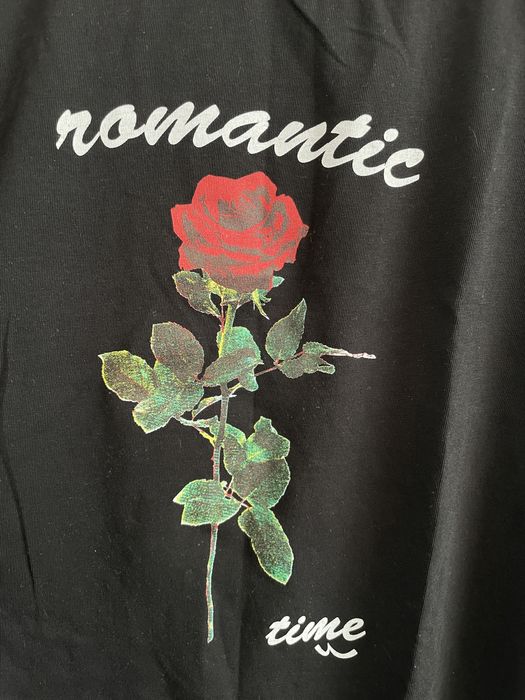 Дамска черна тениска