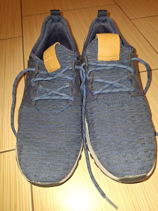Adidasi Skechers mărimea 40, stare foarte buna