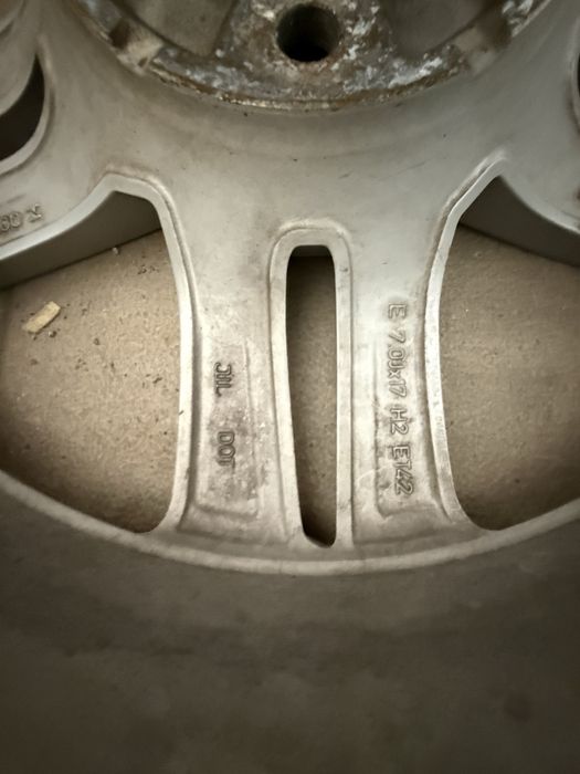 Оригинални Ауди джанти 17 с гуми Goodyear