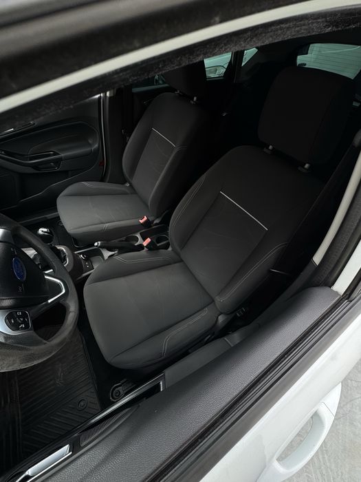 Ford fiesta 2015