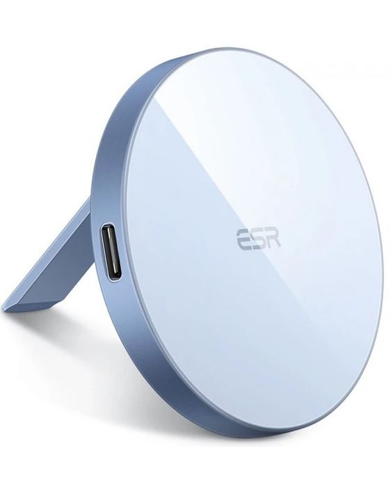 Безжично зарядно устройство ESR HaloLock със стойка