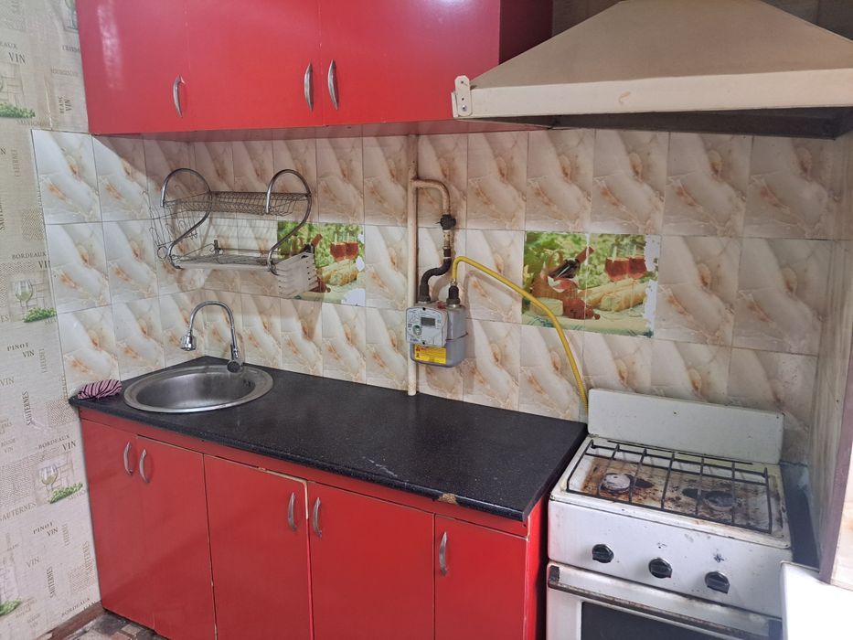 Qarshi shaxar  yangi bozor oldida
2 xona 2 etaj
Muljal Beelin kampanya