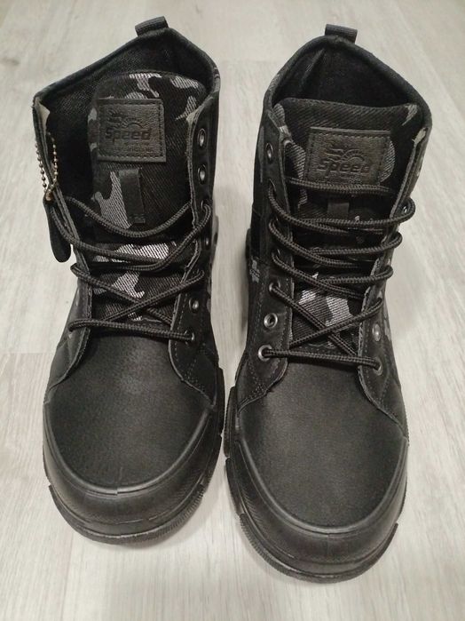 Ботинки демисезонные