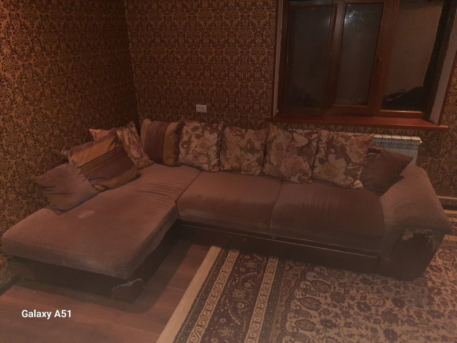 Продам диван в хорошем состоянии
