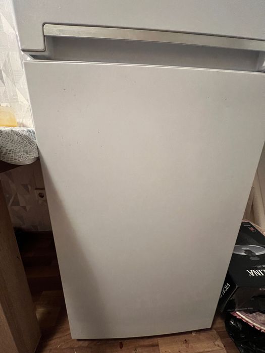 Продется холодильник Веко