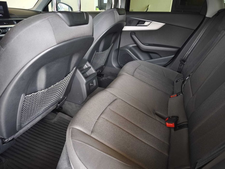 Audi A4 35 TFSI 150 CP • S tronic • Unic proprietar • TVA deductibil