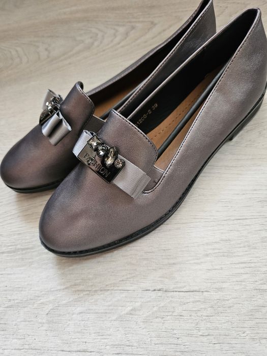 Пролетни обувки нови