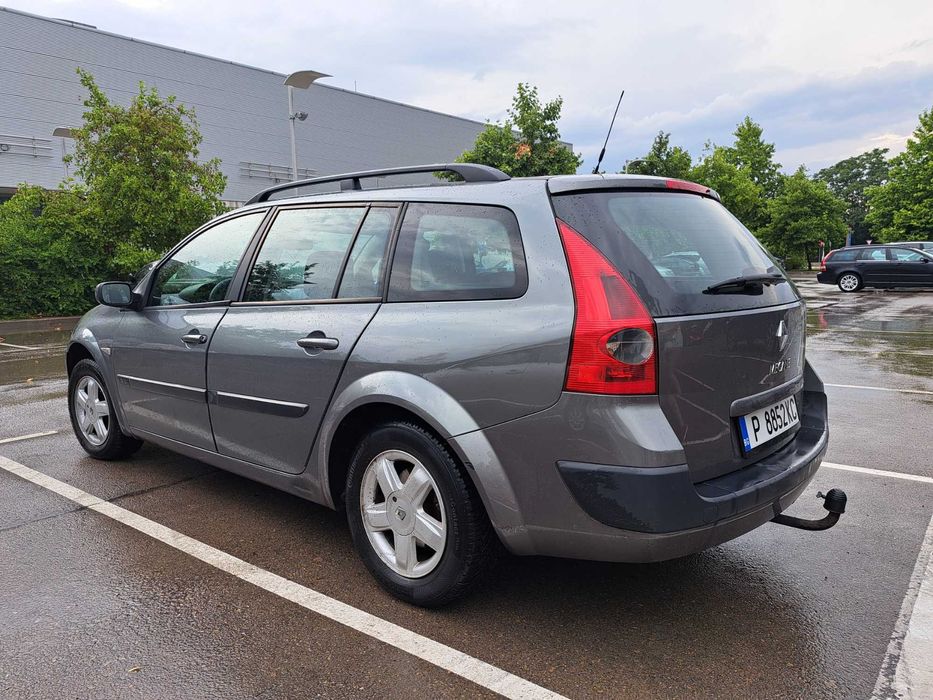 Продавам Renault Megane 2005 година ,газ бензин работещ климатик.