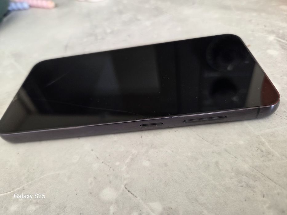 Продам Samsung s23