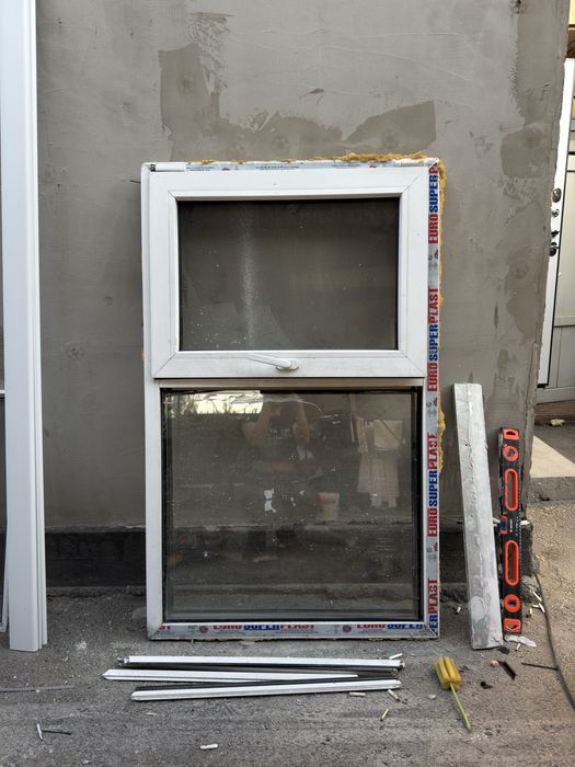 Продам пластиковое окно