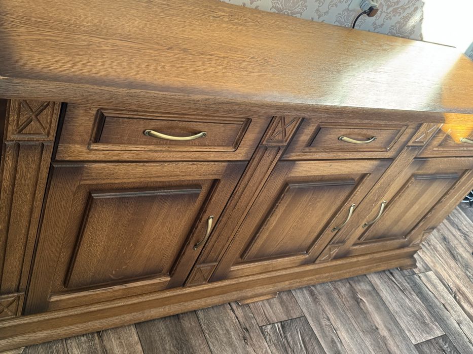 Подставка под телевизор.