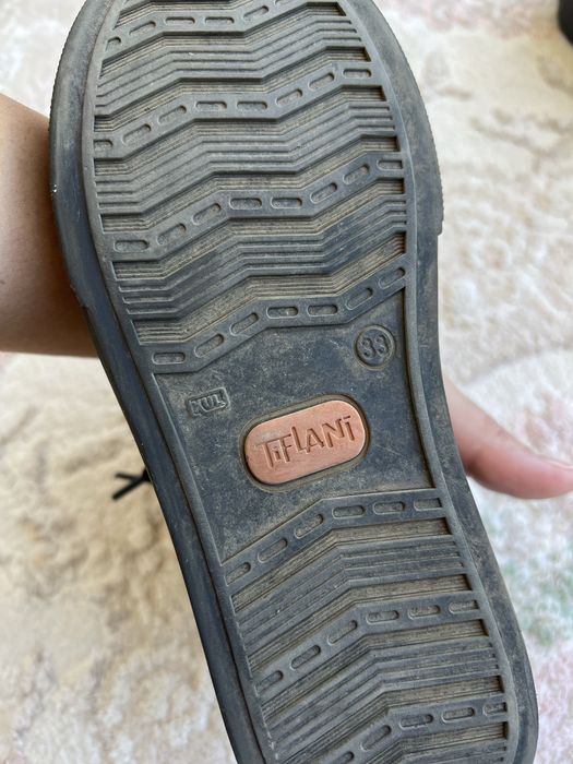 Кожанный обувь на девочку