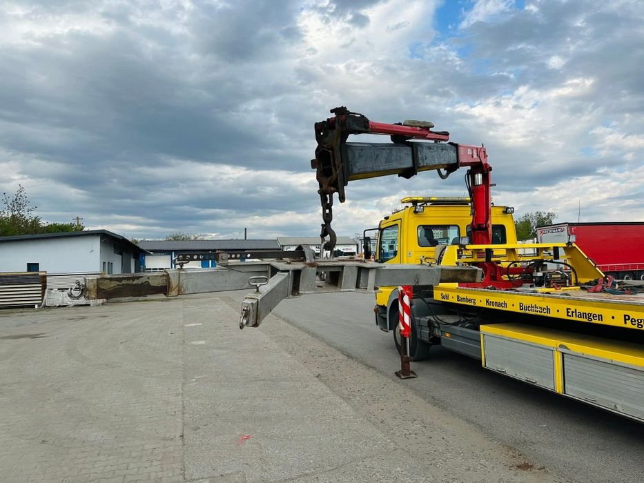 Tractari auto servicii macara transport platforma