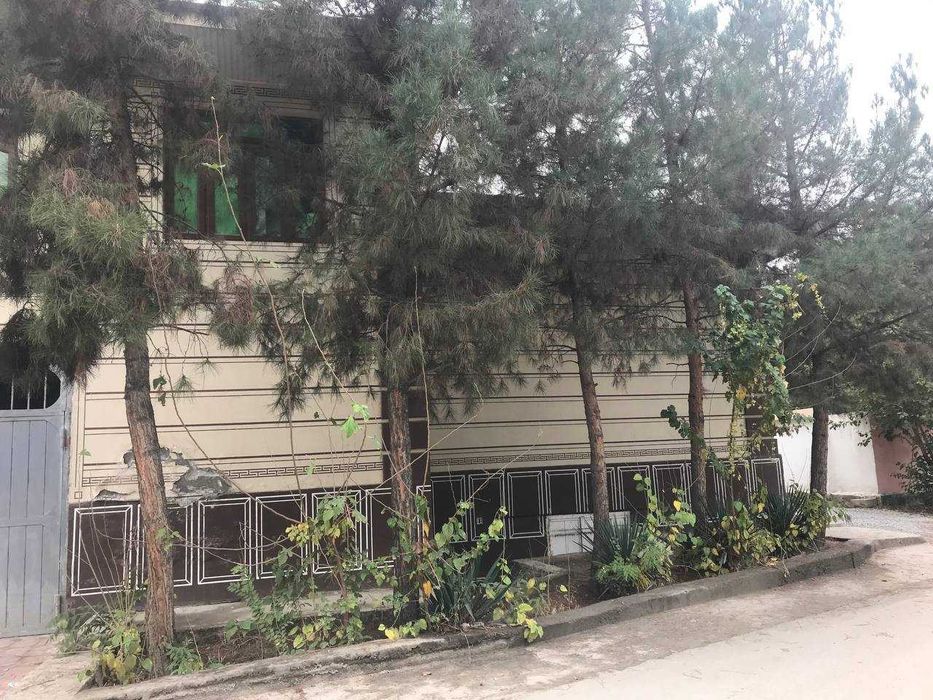 Шахар марказида жойлашкан 2 этаждли ховли жой сотилади!