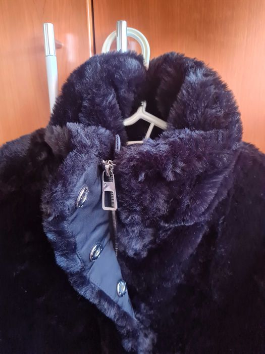 Geaca de plus cu gluga