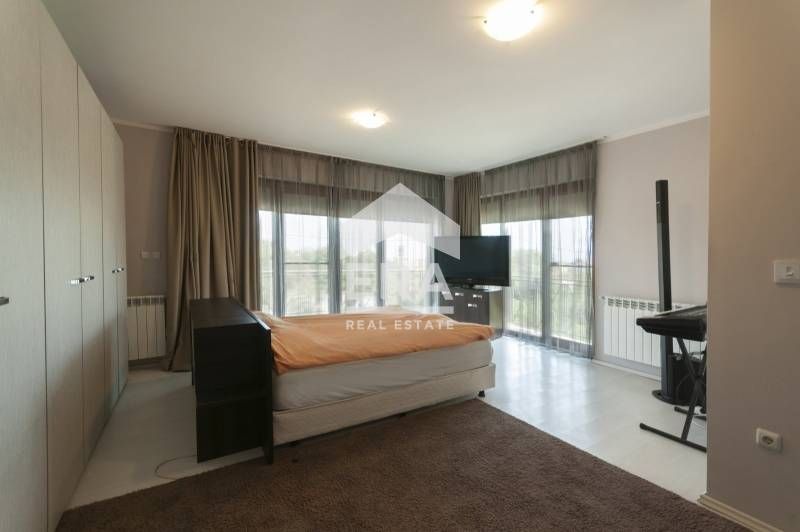 Продава се Къща в Варна, м-т Траката - 201 кв.м за 1816 €/кв.м - Снимка #5