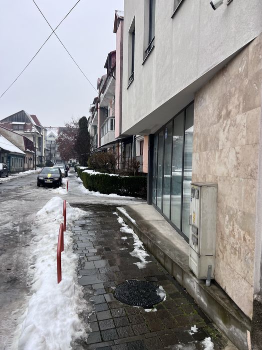 Inchiriez spatiu comercial central in Bistrita