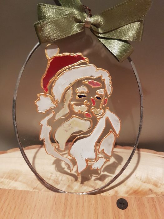 Decoratiuni pe sticla