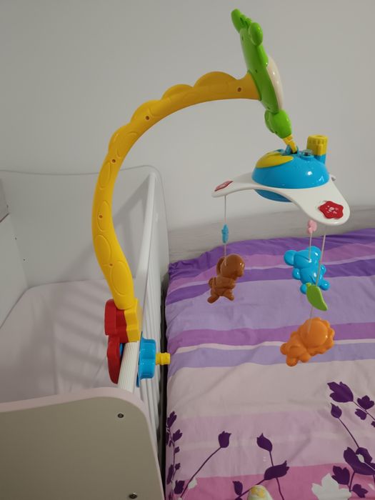 Музикална въртележка с проектор