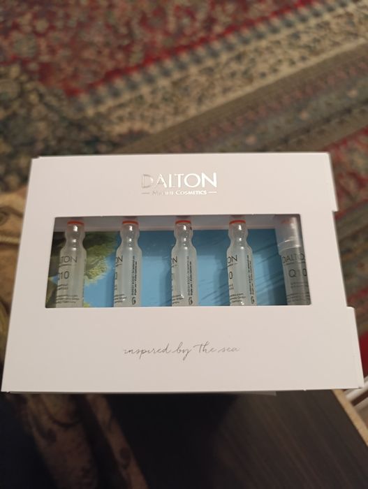 Набор косметики от бренда Dalton Германия.