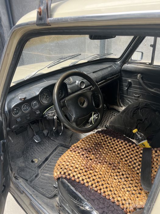 06 sotiladi gen beriladi 1989 yil benzinda gaz koʻrmagan matoʻr moy ue