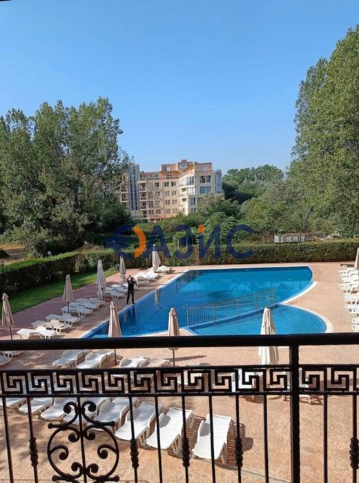 Продава се Тристаен апартамент в к.к. Слънчев бряг - 70 кв.м за 1000 €/кв.м - Снимка #8