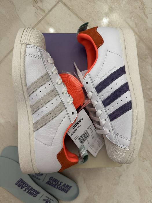 Adidas Superstar J Limited Edition
