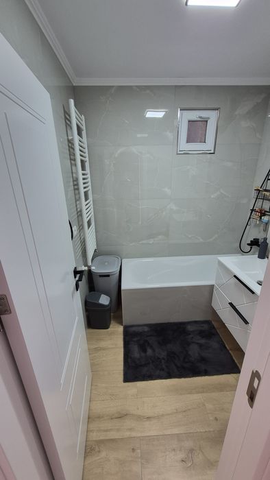 Vând apartament 3 camere 73 m2