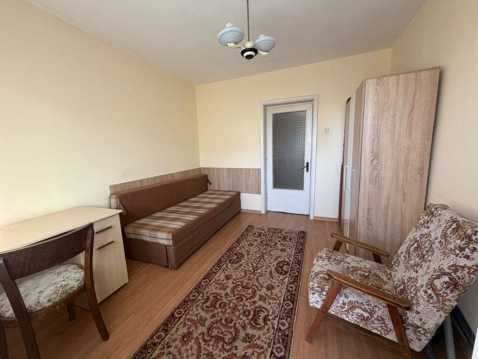 Camere de închiriat – apartament 3 camere, Copou/Codrescu