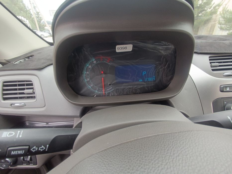 Chevrolet Cobalt 2023 — 8