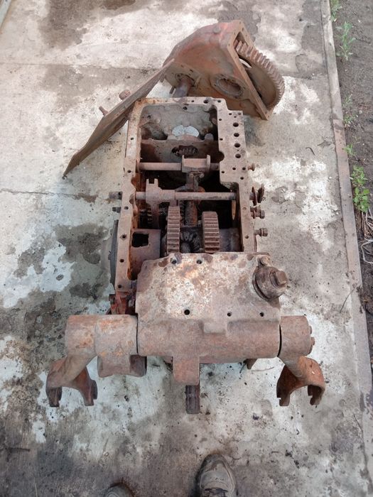 Продам коробку передачь на трактор Т 25