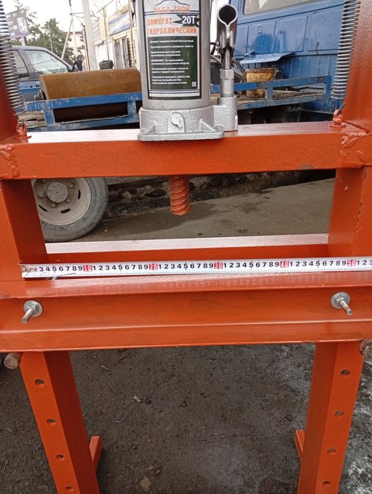 Прес гидравлический