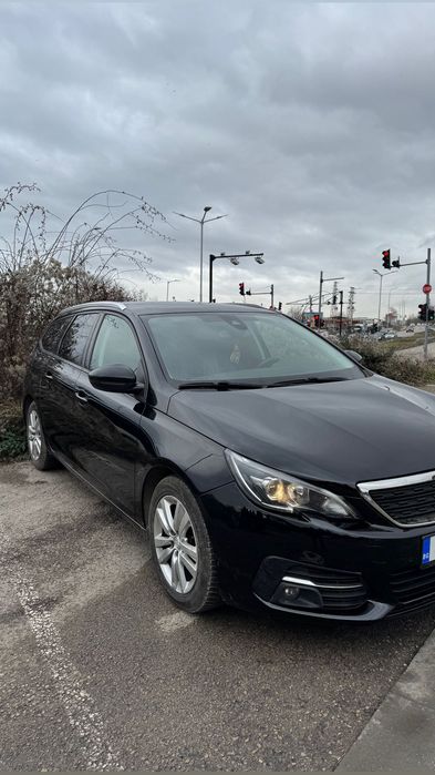 Продавам пежо 308