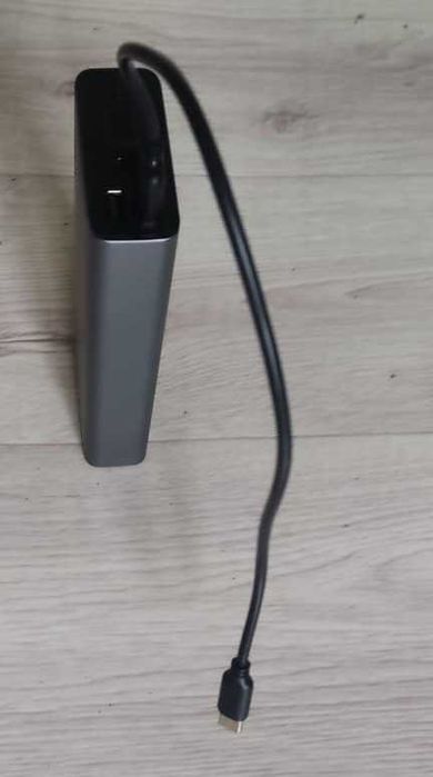 Продам отличный повербанк