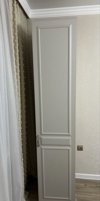 Продам шкаф в серой расцветке