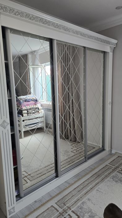 Срочно продам шкаф купе 100000т