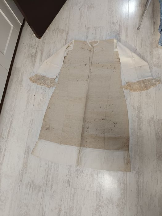 Автентични носии и ризи