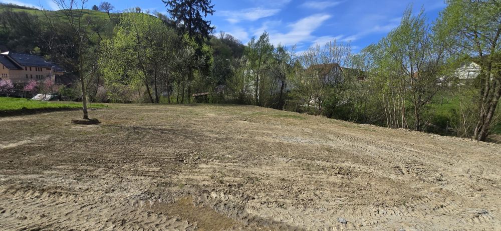 Vând teren intravilan in Sighișoara str. Ceahlaului