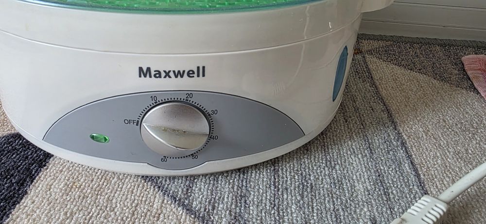 Электрическая пароварка/мантоварка