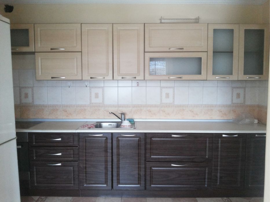 Продается кухня с плитой и духовкой ariston