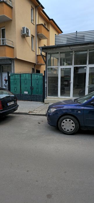 Дава се под наем Магазин в Асеновград - 70 кв.м за 357 € - Снимка #4