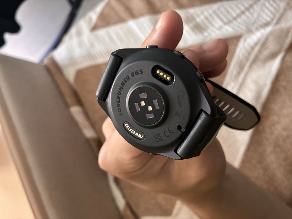Продам Garmin Forerunner 965