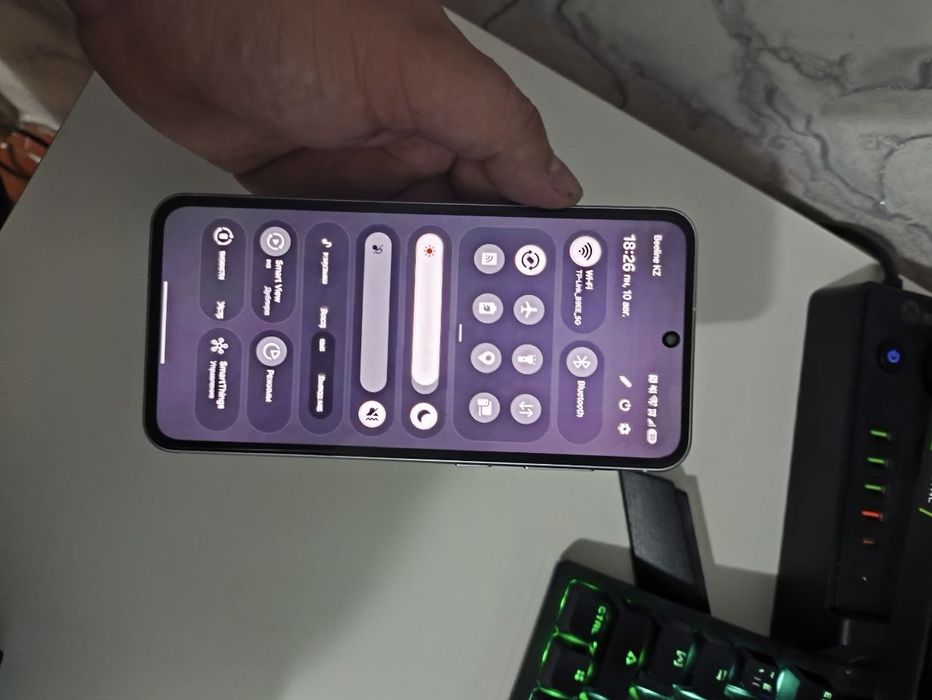 Продам Samsung A56, 8-128