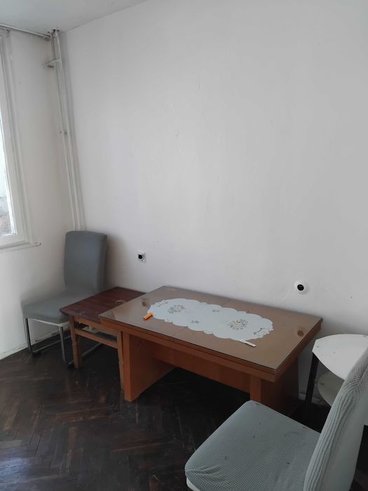 Дава се под наем Двустаен апартамент в Шумен, Център - 64 кв.м за 178.5 € - Снимка #1