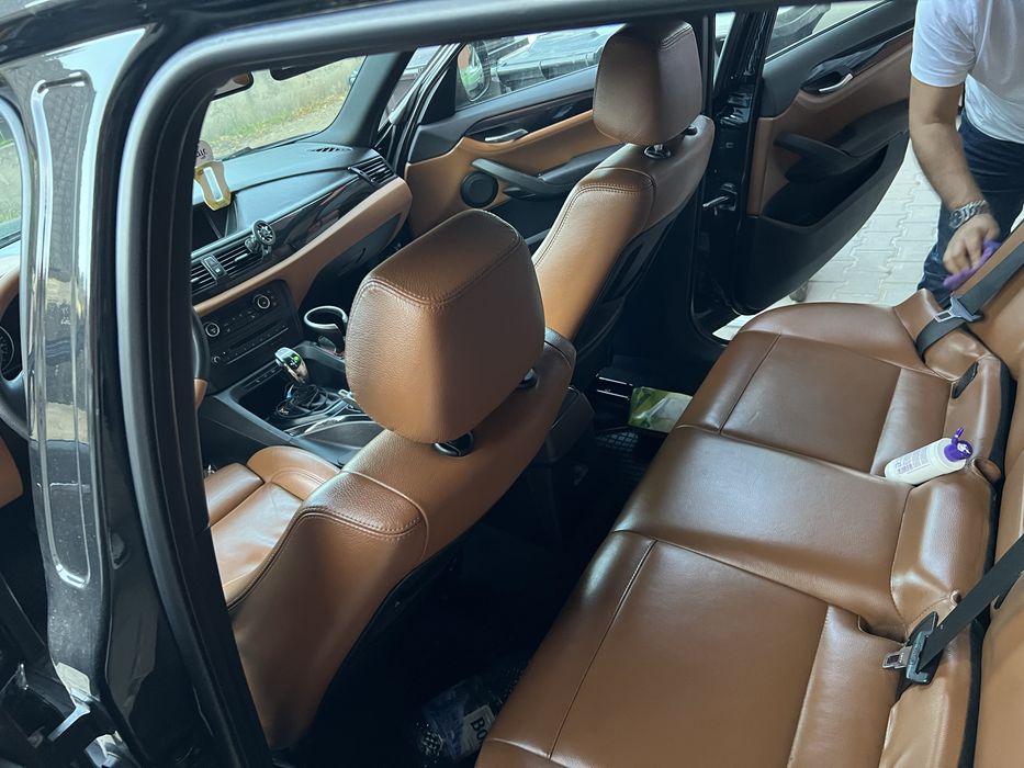 BMW X1, xDrive 4x4, 2.0d 177 CP, 2010, automat, interior piele